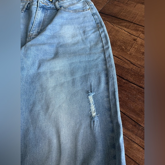 NWT | Suzanne Betro Mia High Waist Super Relaxed Jeans - Picture 5 of 11